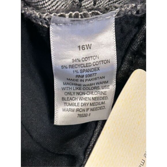 a.n.a Womens High Rise Straight Jean Black Out Size 16W NWT Distressed Stretch ( - Picture 8 of 8